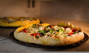 Przepis na pizzę z kaparami: Najlepszy sposób na delektowanie się kaparami