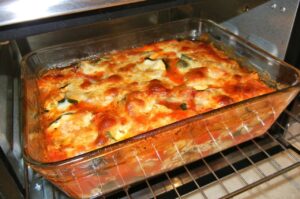 Kulinarne Inspiracje: Jak Podawać Gnocchi, By Zachwycić Gości